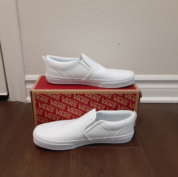 Vans - Picture 3 of 3